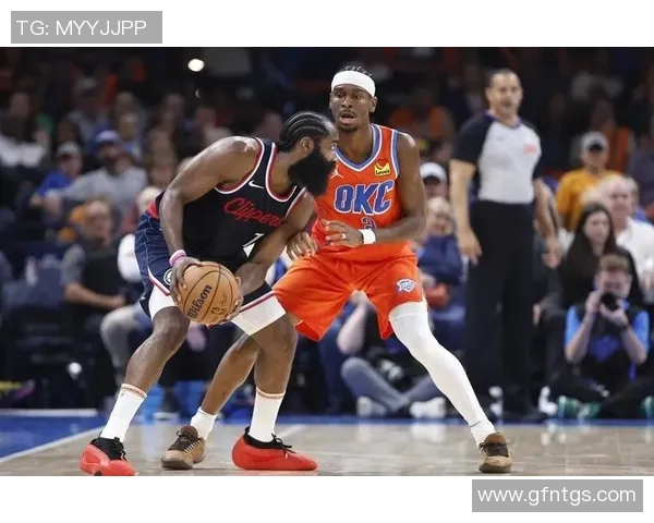 2015年NBA骑士与快船激战回顾球星对决与精彩瞬间全记录